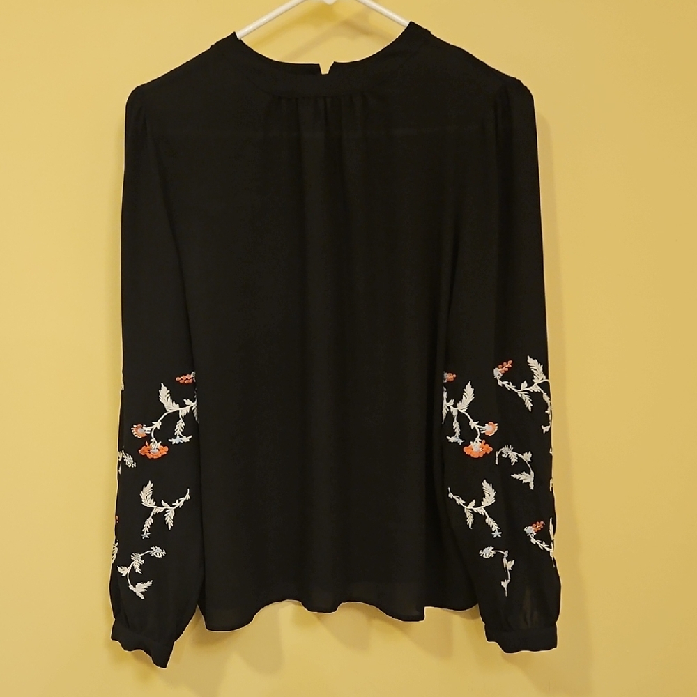 Elegant Black Blouse with Floral Embroidery